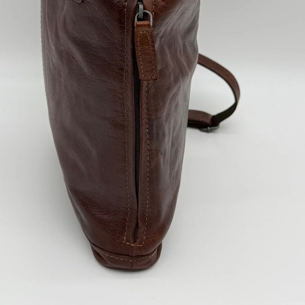 Jack Georges Brown Leather Crossbody Voyager Messenger Bag Vertical Pocket Purse